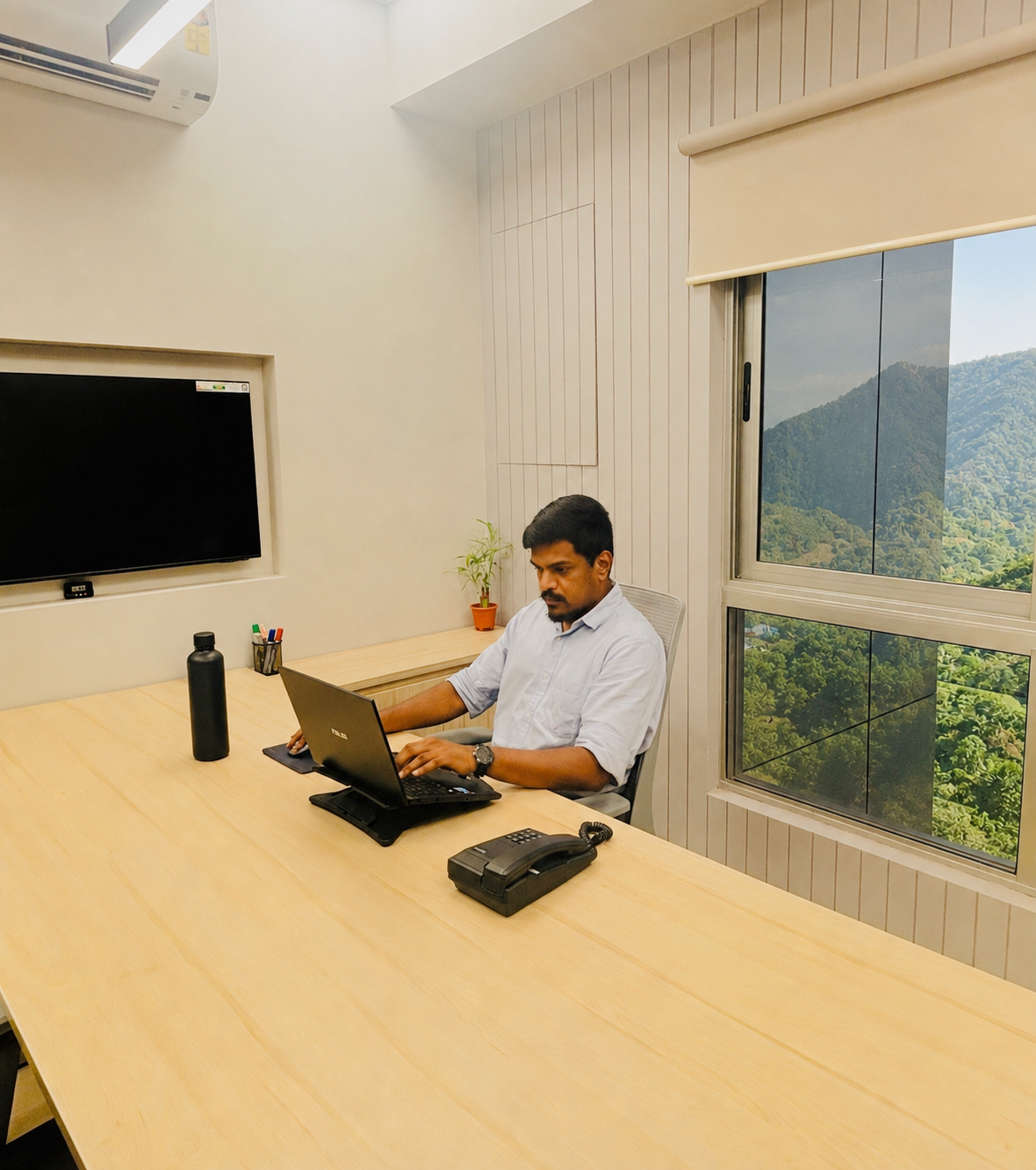 Aditya Kadam | AI Presales Solutions Engineer
